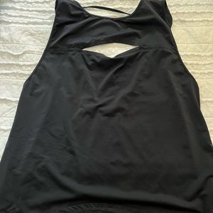BuffBunny Black Workout Shirt - size XL